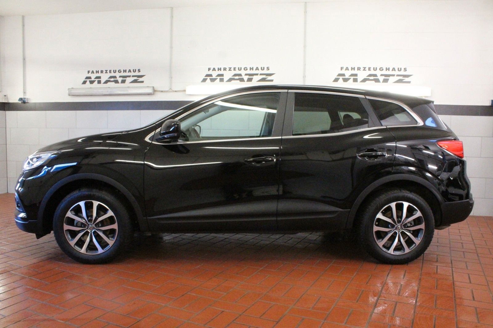 Fahrzeugabbildung Renault Kadjar TCe 140 EDC R-Link*Sitzhzg*AHK