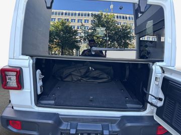 Jeep Wrangler - 8