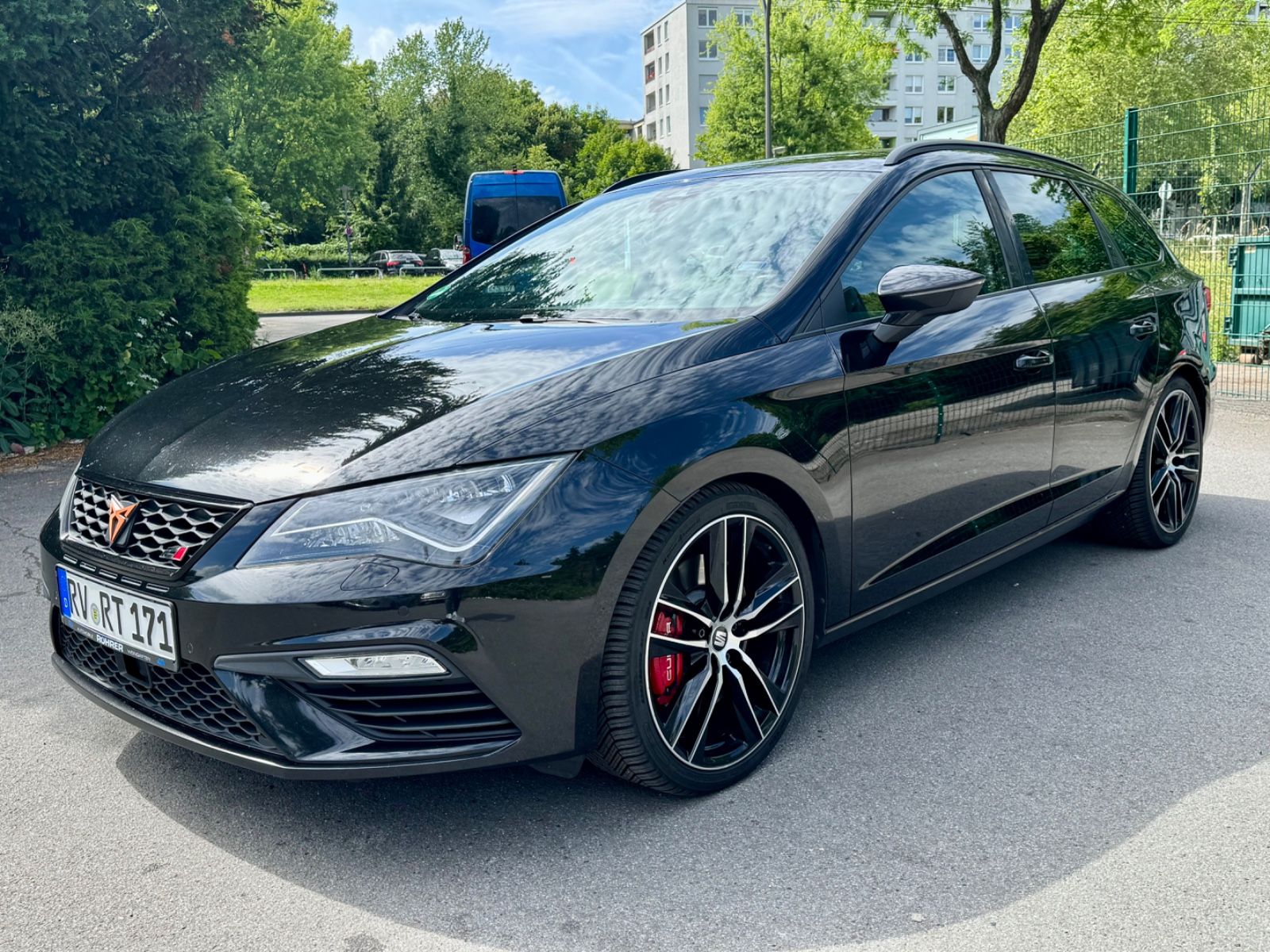 SEAT Leon 2.0 TSI St&amp;S ST CUPRA 300 DSG 4Drive CU...