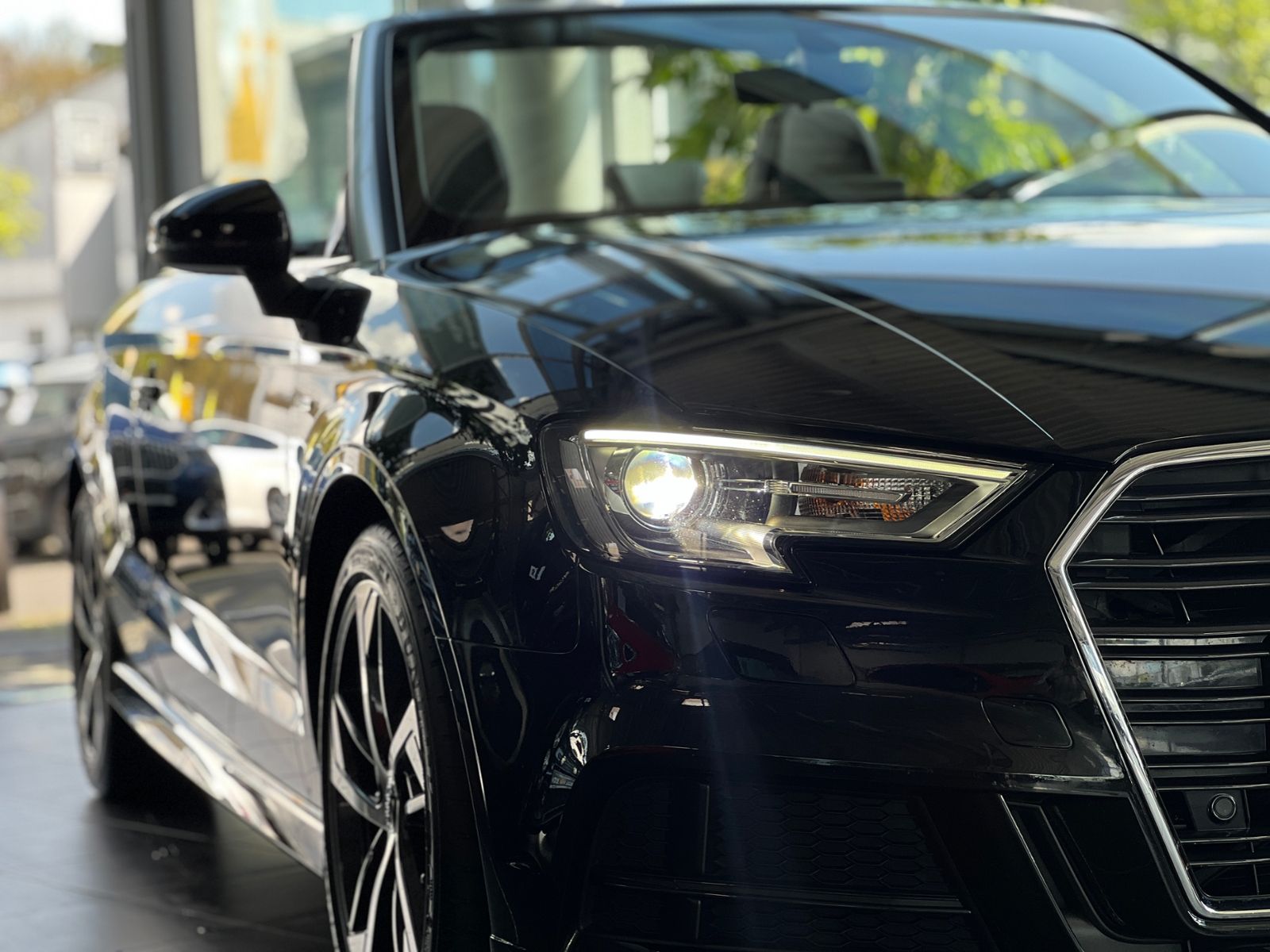 Fahrzeugabbildung Audi A3 Cabriolet 35 TFSI S line PDC XENON NAVI