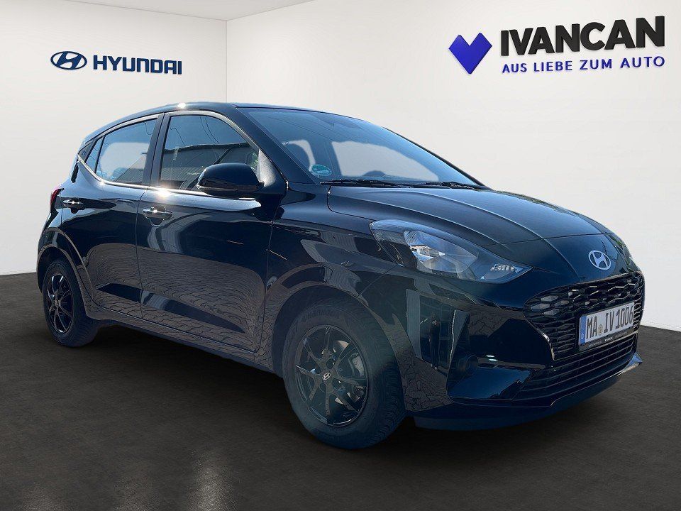 Fahrzeugabbildung Hyundai i10 1.0i 63PS Trend Komfort
