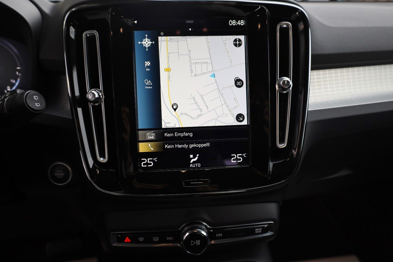Fahrzeugabbildung Volvo XC40 Inscription Expr Recharge Navi,Harman/K,AHK