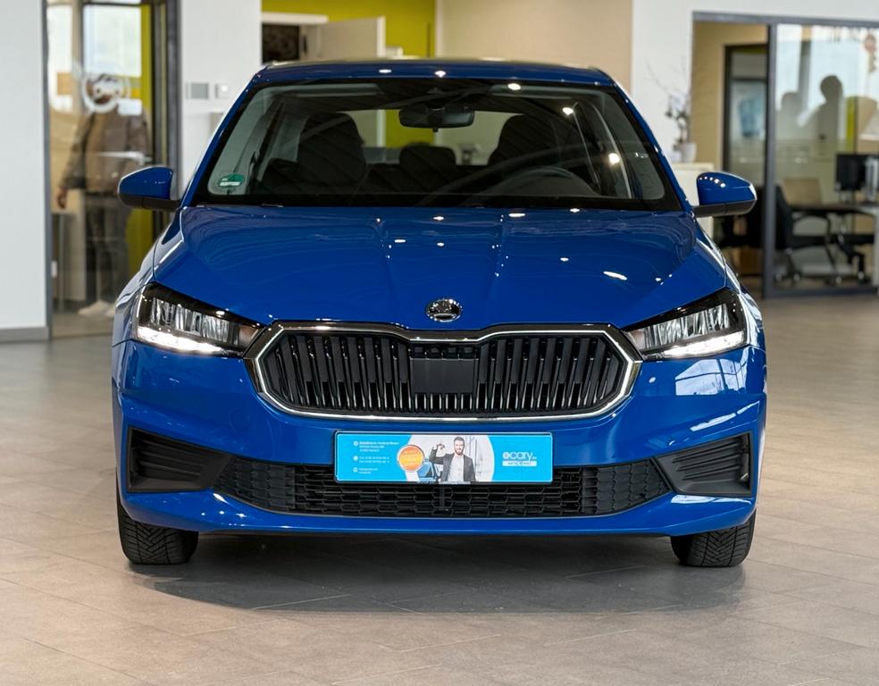 Skoda Fabia 2023 г. Синий, пробег 59500 км
