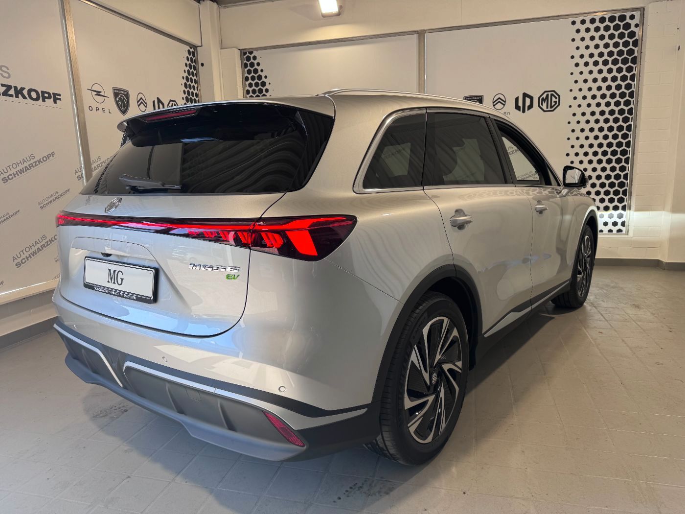 MG S6 EV - Bild 6