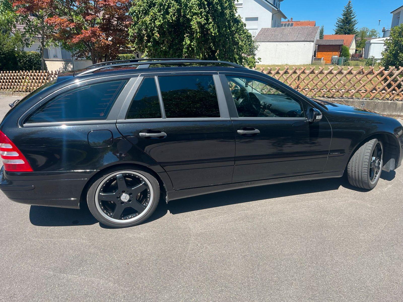 Mercedes-Benz C220 2004 — photo 10