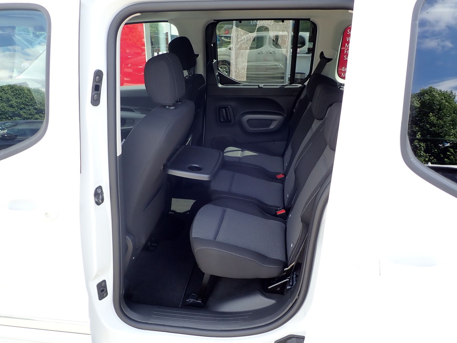 Fahrzeugabbildung Toyota PROACE CITY Verso Team D