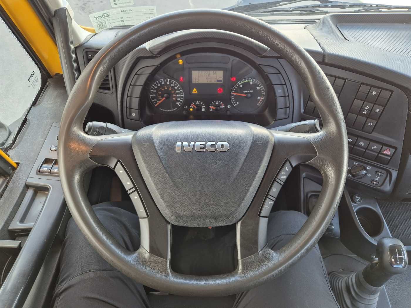 Fahrzeugabbildung Iveco Trakker AD380T50 6x4 Kipper/SZM Wechselsystem