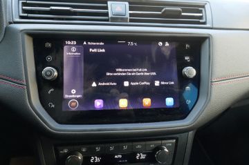 Fahrzeugabbildung SEAT Arona FR, LED, Kamera, AppleCarPlay,Andr.