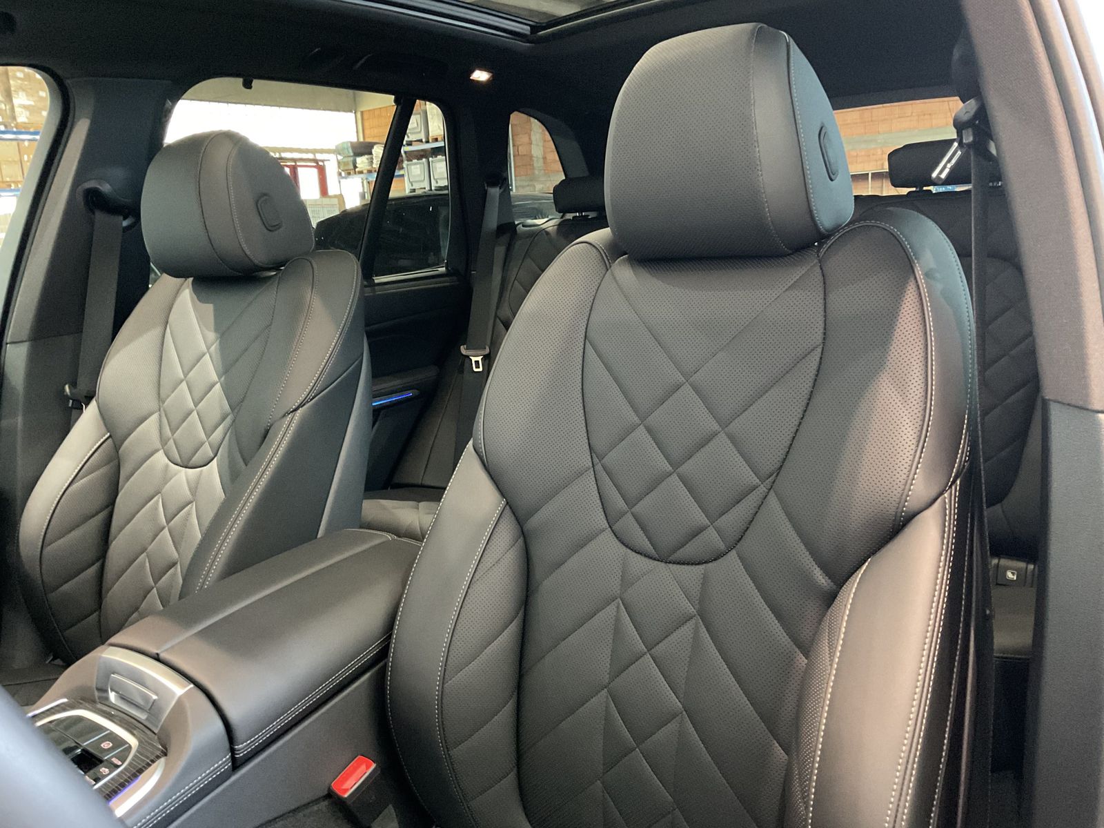 Fahrzeugabbildung BMW X5 xDrive30d Panorama Glasdach, Sitzhzg. vo+hi,