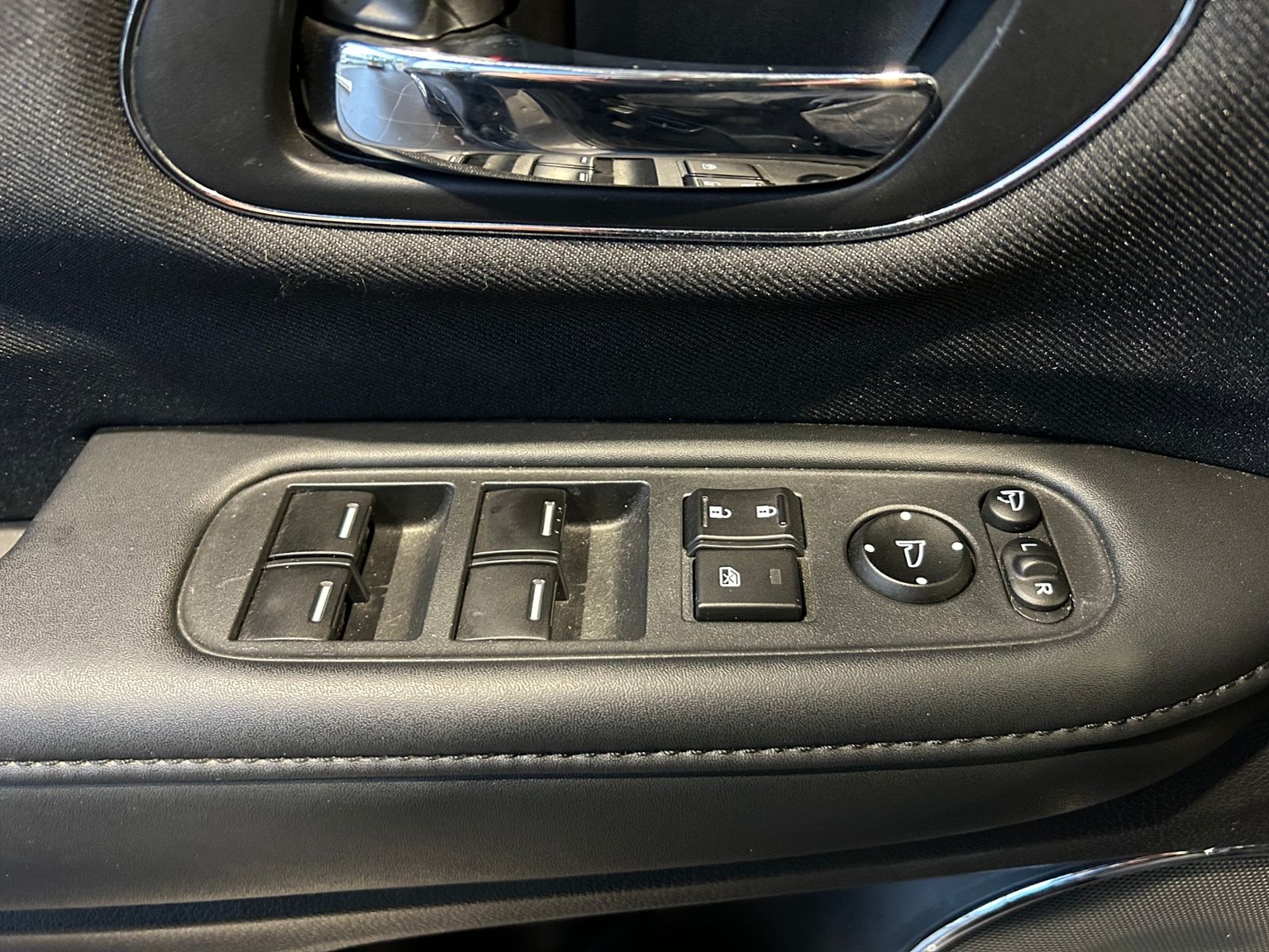 Fahrzeugabbildung Honda HR-V Elegance AHK NAVI ALU