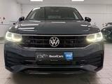 Volkswagen Tiguan R-LINE 2.0TDI*HEAD-UP*AHK*H&K*VIRTUAL*RFK - VW Tiguan Gebrauchtwagen in Köln