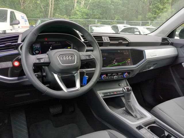 Q3 45 2.0 TFSI quattro advanced S-tronic STANDHZ