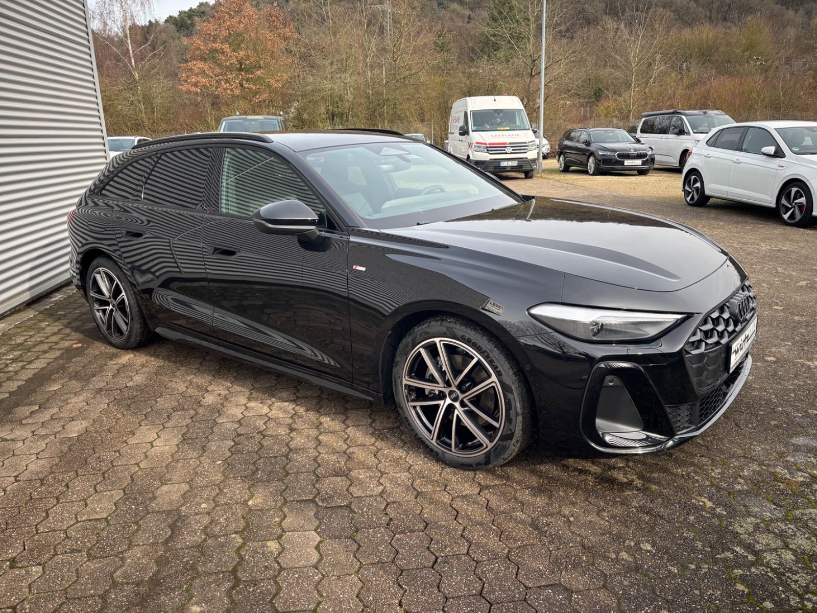 Fahrzeugabbildung Audi A5 Avant 2.0TFSI KAM SHZ NAVI