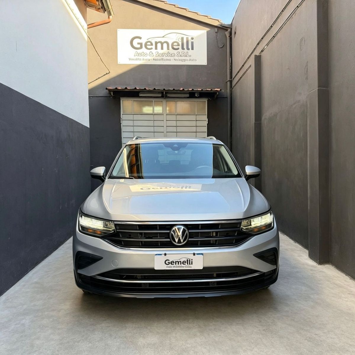 Volkswagen Tiguan 2.0 TDI 150 CV SCR DSG Life imagem 2