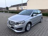 Mercedes-Benz B 180 Navi SHZ Klima PDC Alus TÜV - Mercedes-Benz B 180 Gebrauchtwagen in Mönchengladbach