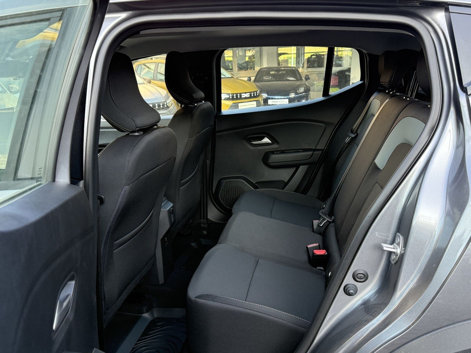 Fahrzeugabbildung Dacia Sandero Stepway Extreme TCe 110