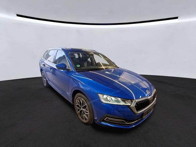 Skoda Octavia Combi Style iV PANO Leder Matrix HeadUp