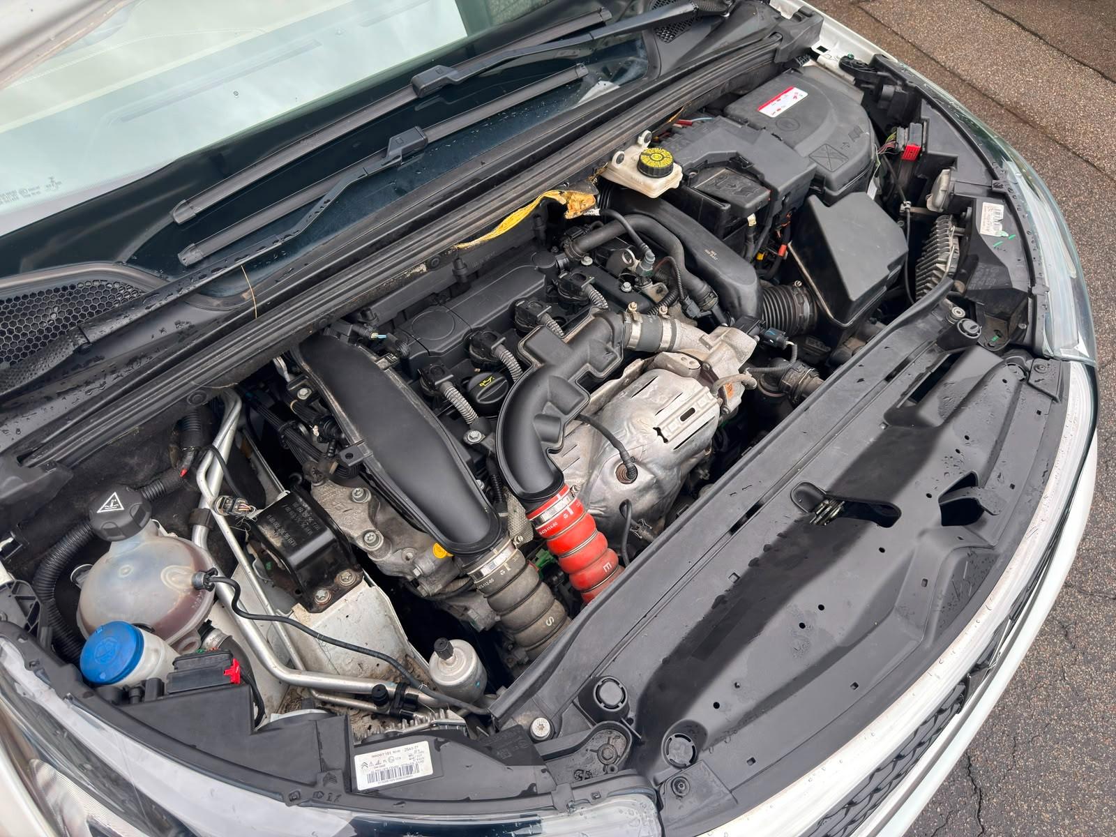 DS Automobiles DS4 1.6THP Automatik MEM MASSAGE NAVI HIFI-SOUND