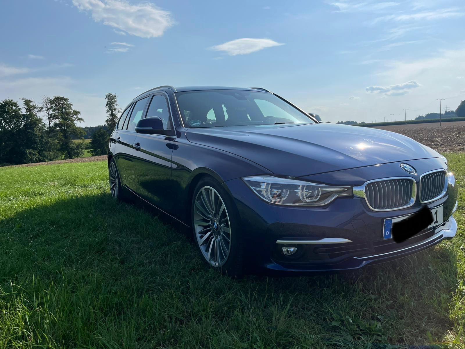 BMW 330i Touring Luxury Line Autom. Luxur...
