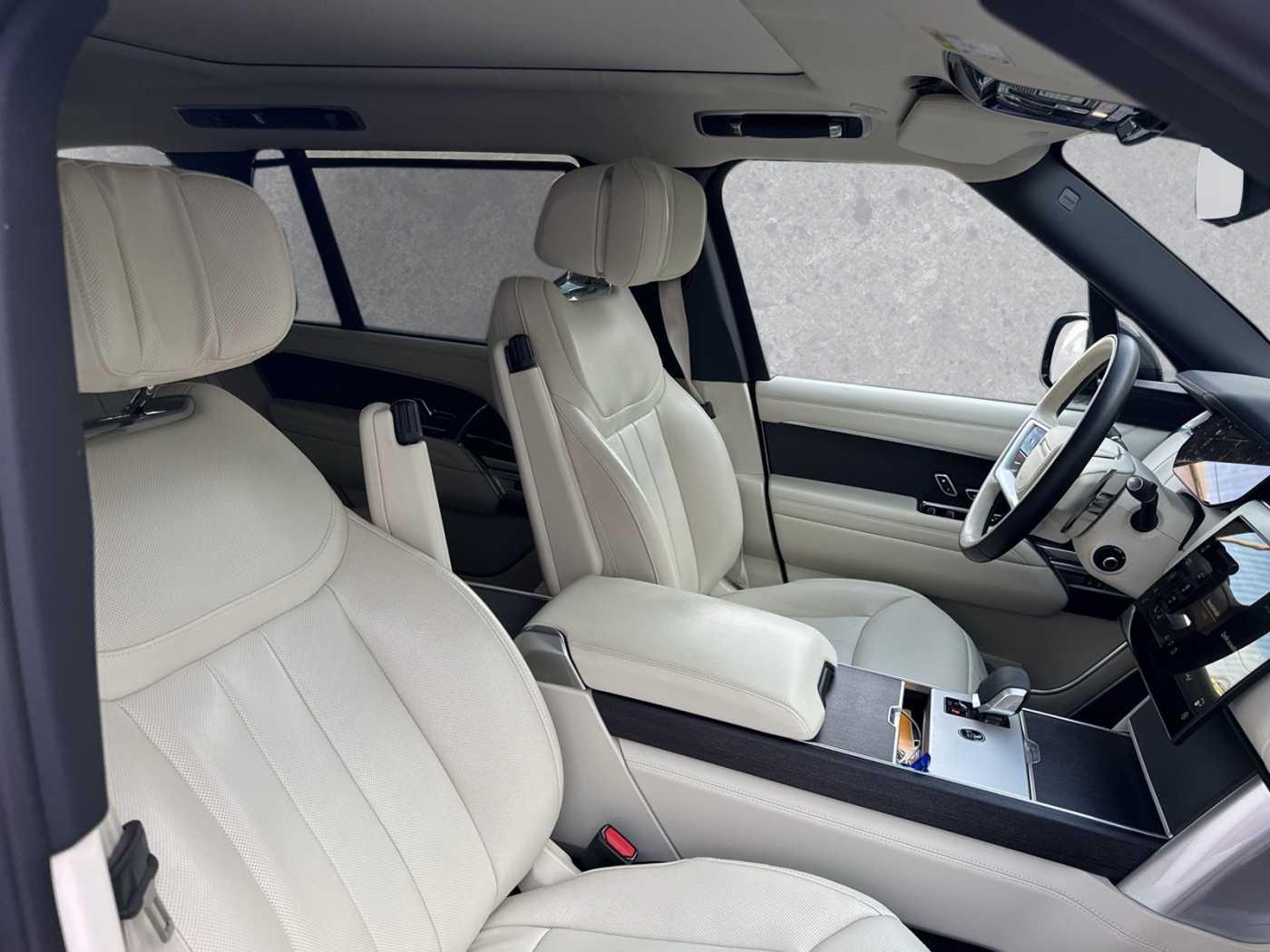 Land Rover Range Rover Diesel D350 LWB Autobiography