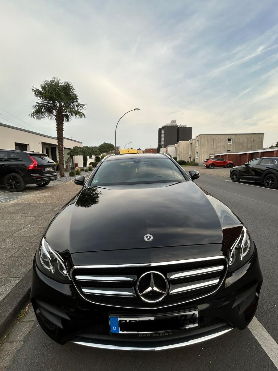 Mercedes-Benz E 220
