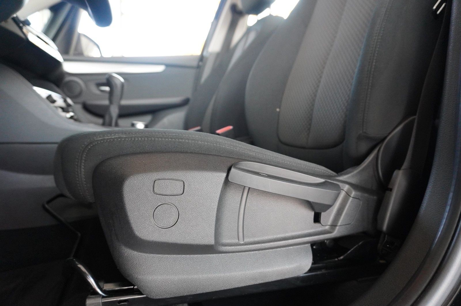 Fahrzeugabbildung BMW 216d Active Tourer NAVI/PDC/ALU/EU6dTemp