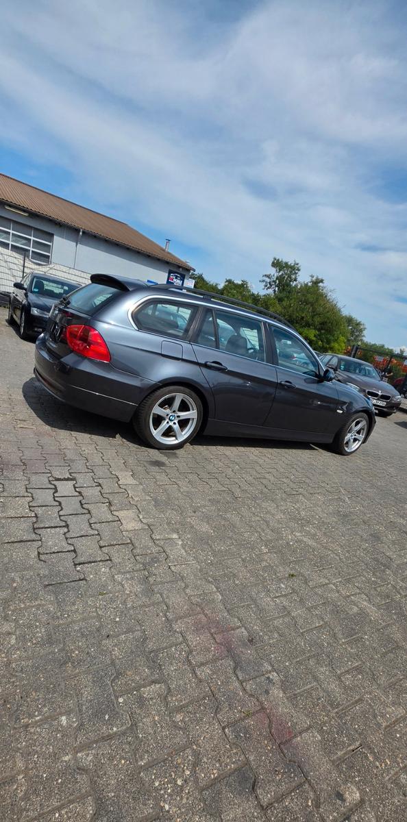 BMW 325 2006 — engine 2.497 cm³, 218 HP (160kW)