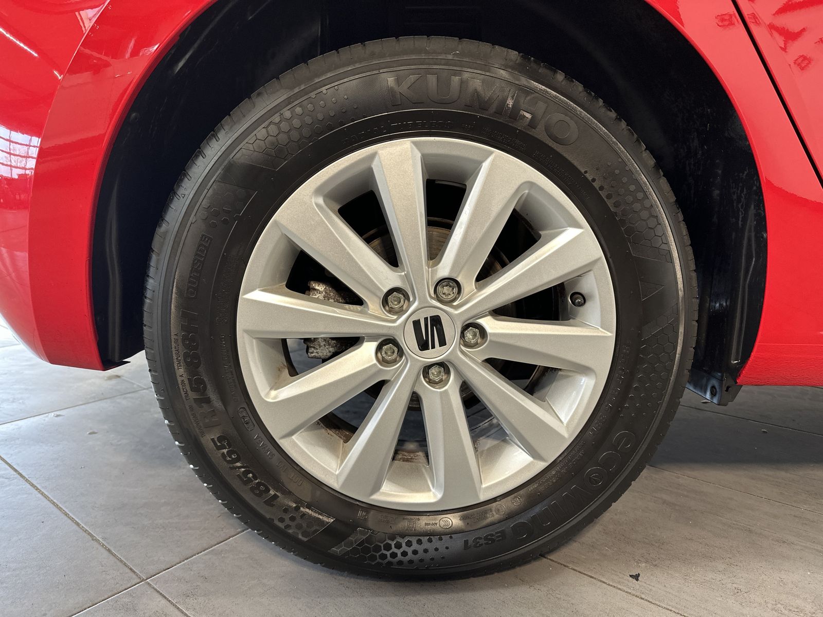 Fahrzeugabbildung SEAT Ibiza 1.0 TSI Style 5-Türer NAV+LED+CARPLAY+1HD
