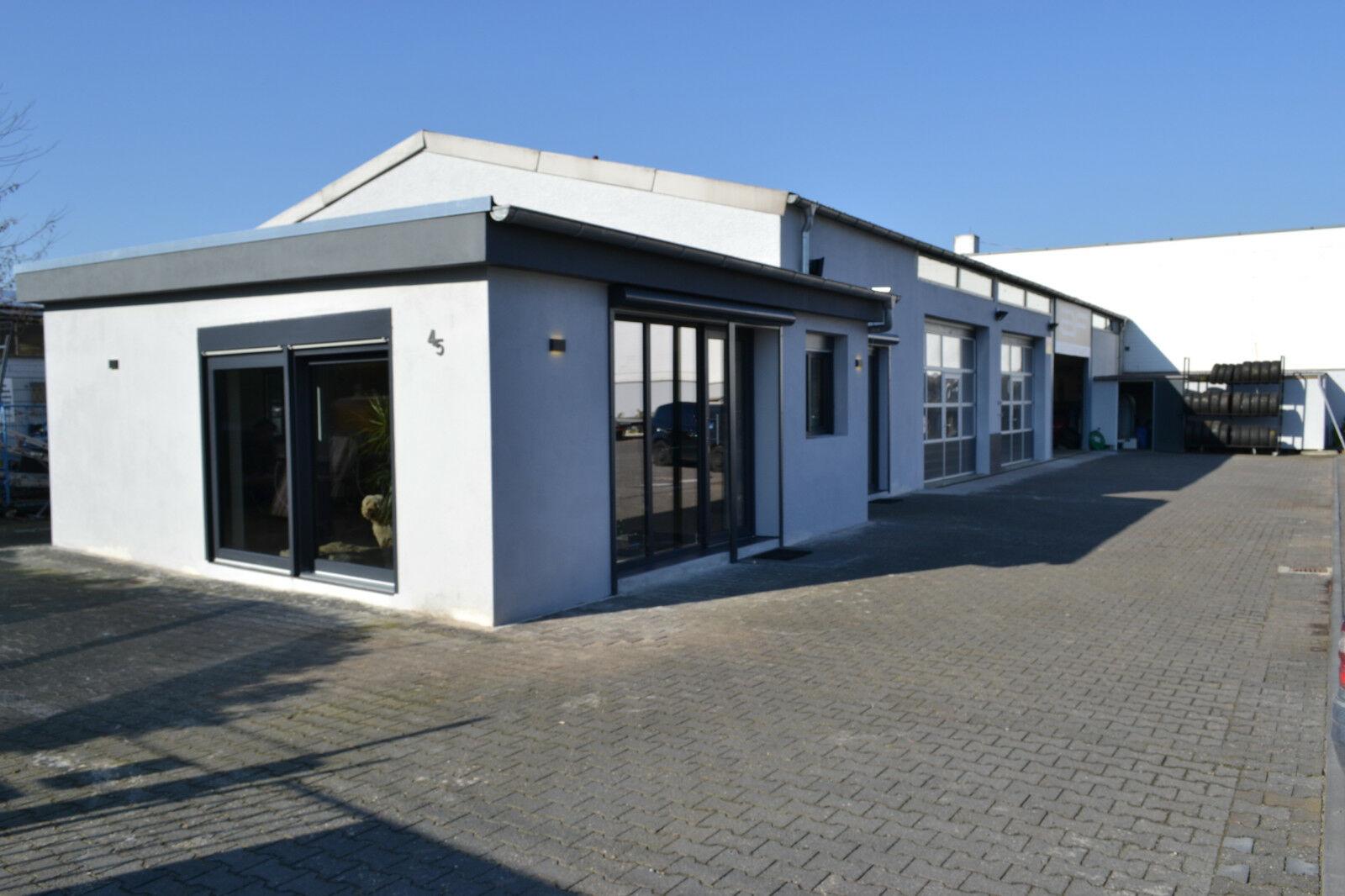 showroom-image-bottom