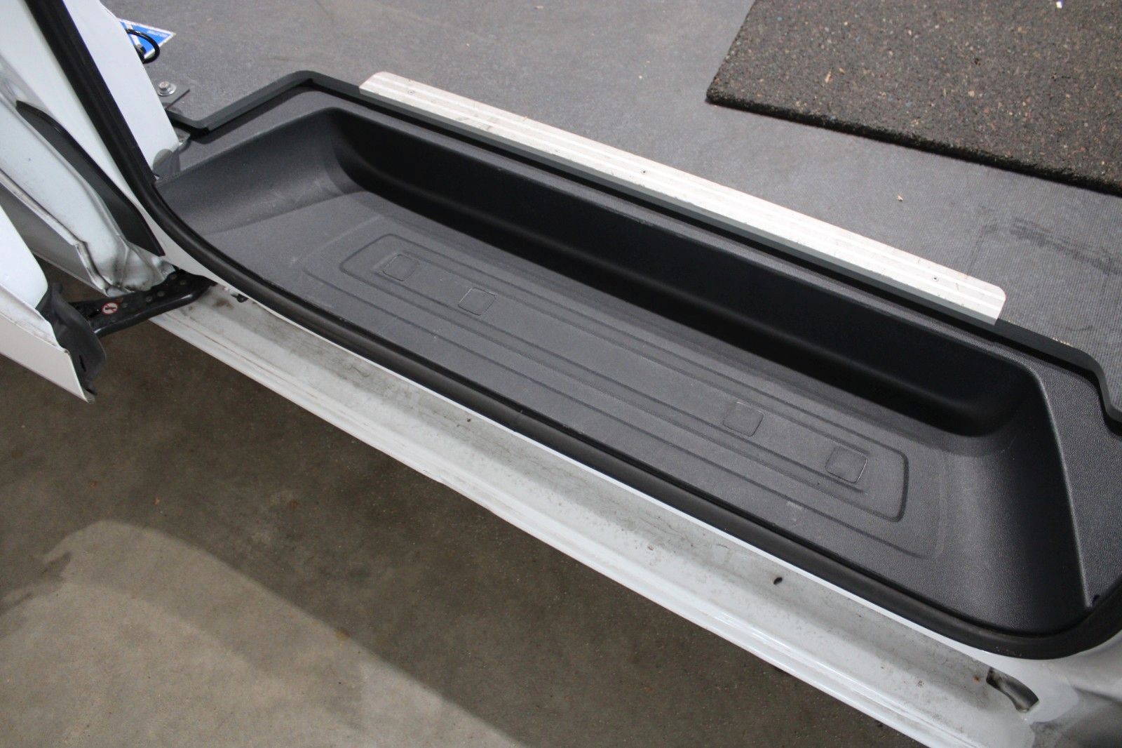 Fahrzeugabbildung Ford Transit Custom L2 TREND AHK TechnologiePaket2