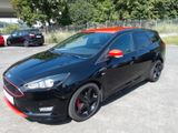 Ford Focus Tunier ST-Line Red Navi PDC Sitzheiz 1.Han - Ford Focus: ST Line Red