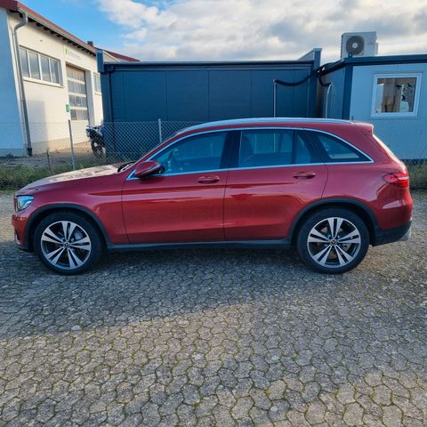 Mercedes-Benz GLC 250  4Matic Panoramd. LED