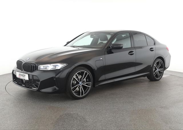 BMW 330e xDrive M Sport Matrix GlasSD ACC KeyGo Kam