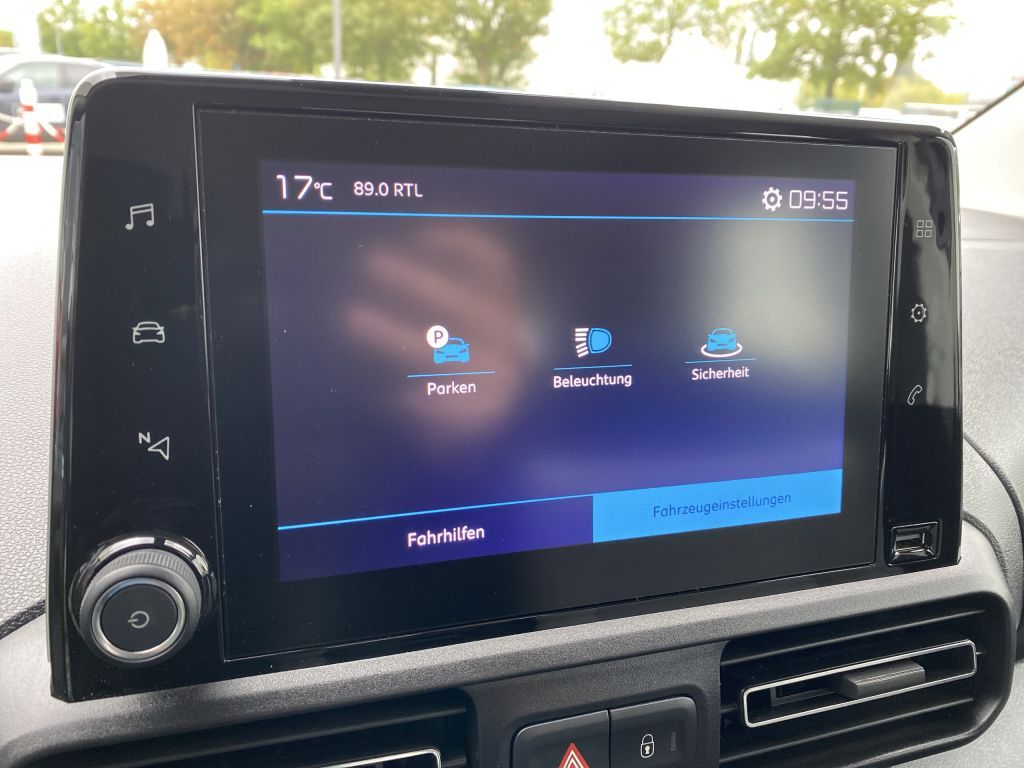 Fahrzeugabbildung Citroën Berlingo M PT 110 FEEL *Keyless*Farb-Touch*PDC*