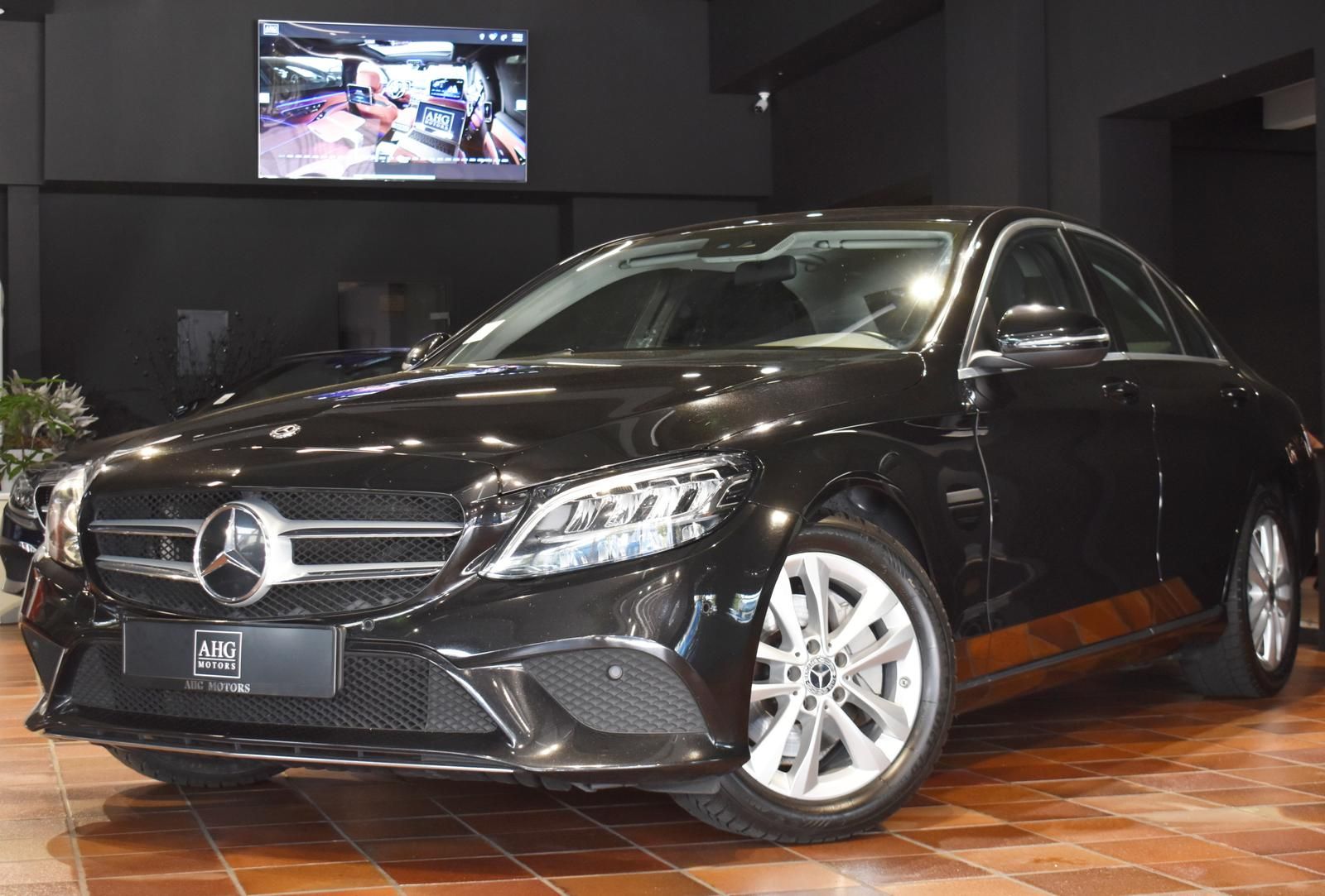 Mercedes-Benz C 300 d 9G LIMOUSINE AVANTGARDE BUSINESS CARPLAY