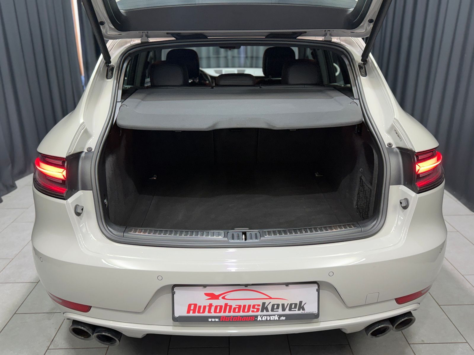 Fahrzeugabbildung Porsche Porsche Macan S |360°|AHK|Dt.-FAHRZEUG