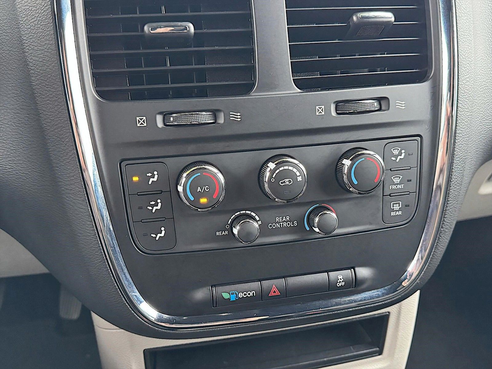 Fahrzeugabbildung Dodge Grand Caravan 3.6 V6 LPG *7Sitze*Kamera*TÜV NEU
