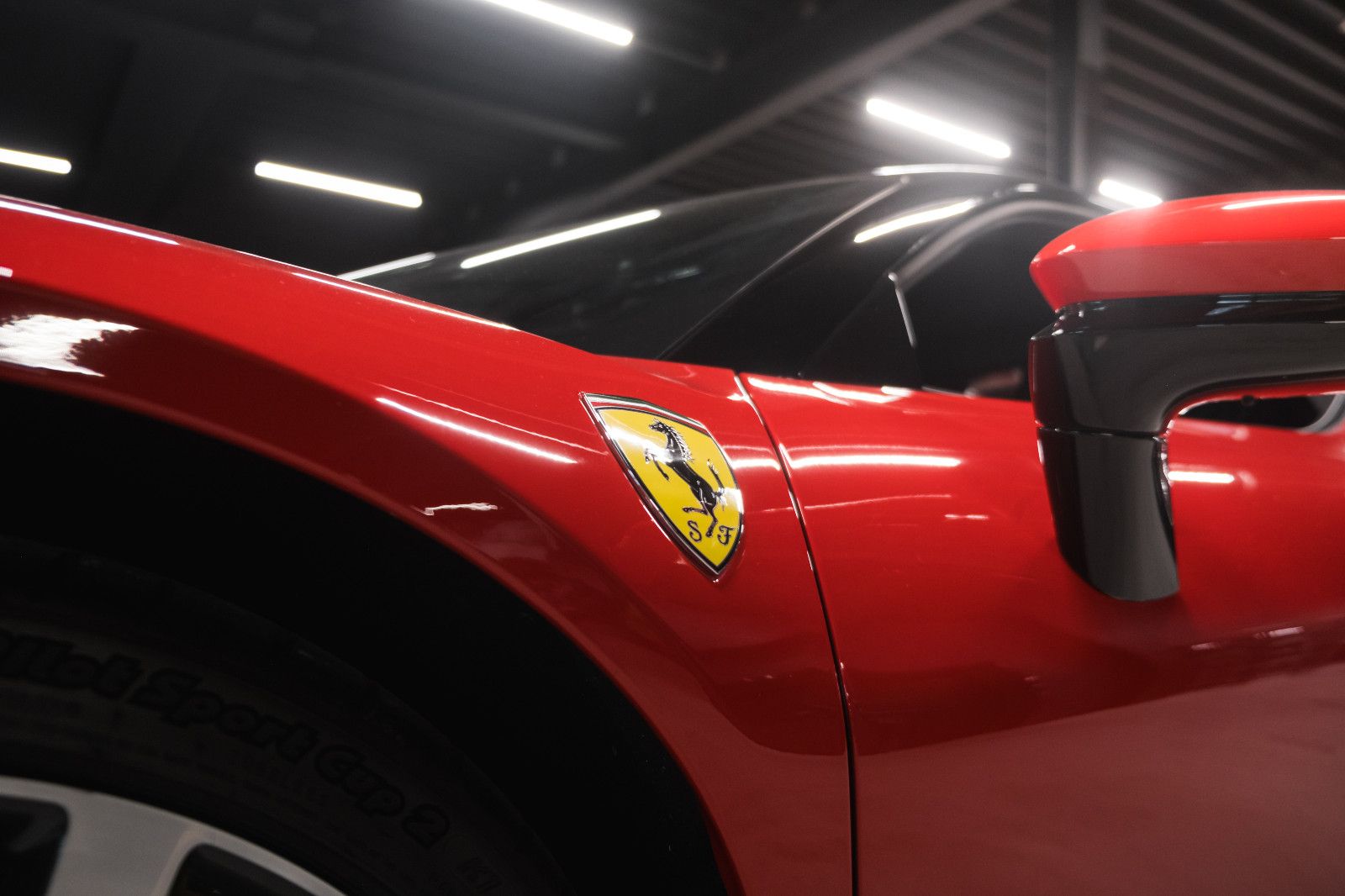 Fahrzeugabbildung Ferrari SF90 Assetto Fiorano-Carbonsitze-LED-Lenkr.
