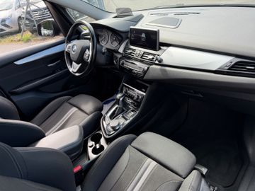 BMW 218 Gran Tourer - 11