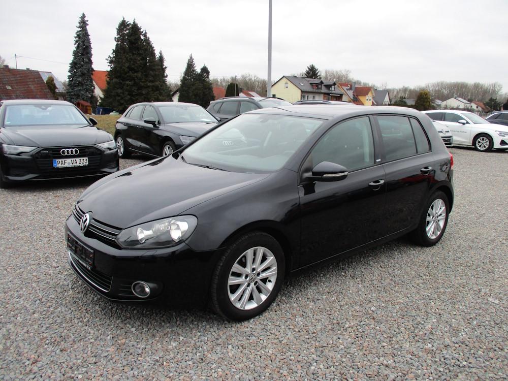 Volkswagen Golf 1.2 TSI DSG BMT Style 1. Hand