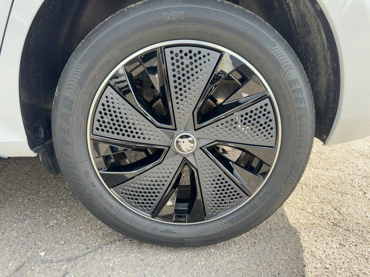 Skoda Kamiq 1.0 TSI Monte Carlo MATRIX+DAB+AHK+PANO