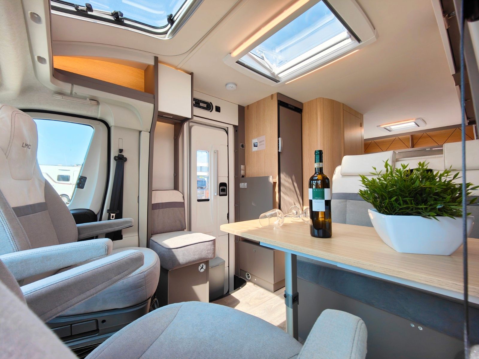 Fahrzeugabbildung LMC Tourer T 660 G - SUMMER SALE - 21%!