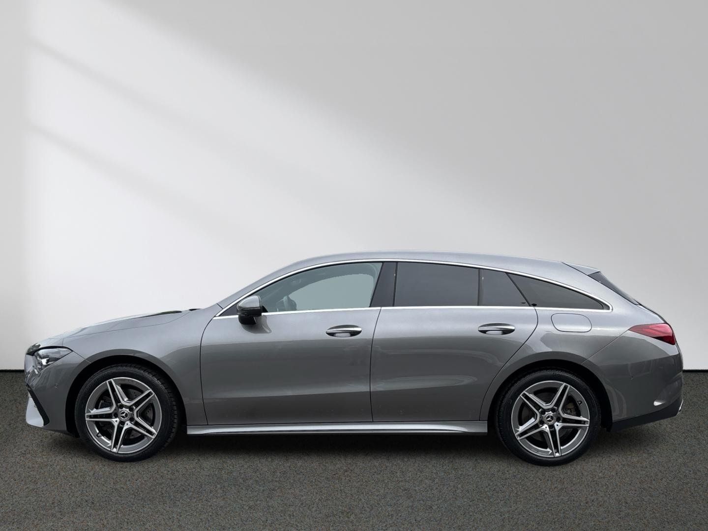 Mercedes-Benz CLA 250 e SB AMG Panorama Distronic CarPlay AHK imagem 2