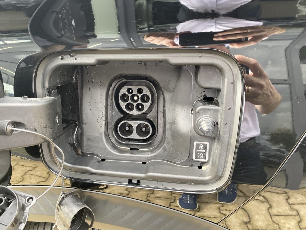 Fahrzeugabbildung Citroën e-C3 Aircross 113 Standard-Range MAX *LED*Nav*Ca