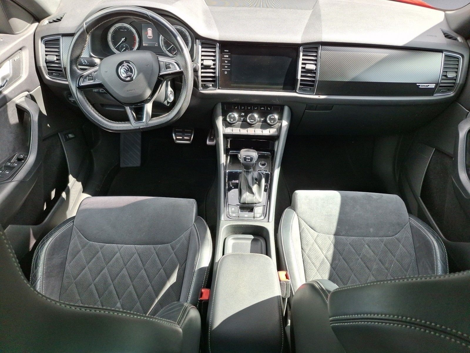 Skoda Kodiaq 2.0 TSI DSG 4x4 Sportline Tempom.aktiv Bl foto 11