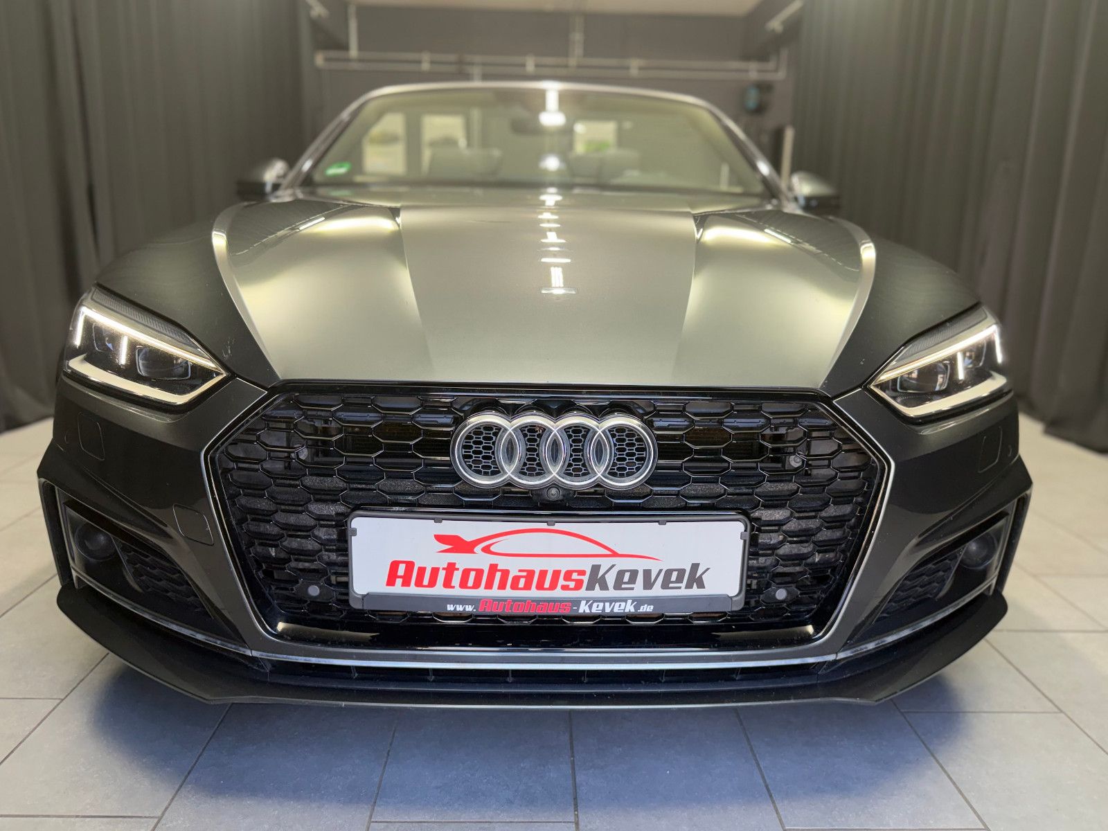 Fahrzeugabbildung Audi A5 Cabriolet S-LineB&O|MASSAGE|RS-SITZE|360°