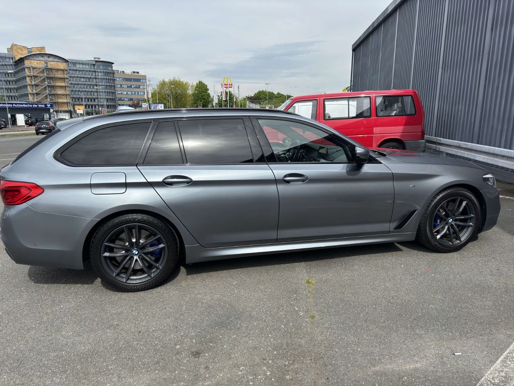 Image of BMW 530