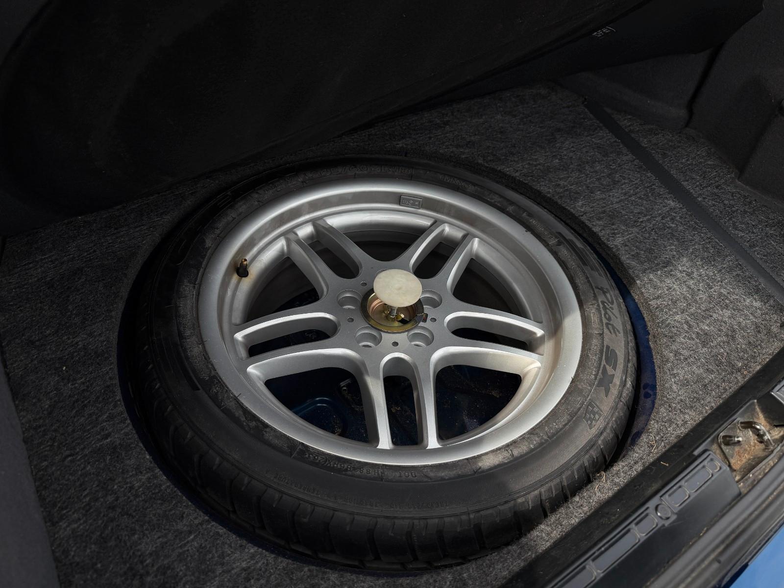 BMW M5 3.8 6 gang AVUS BLAU, 1 of 404