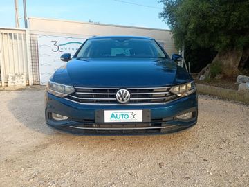 Volkswagen Passat - 2