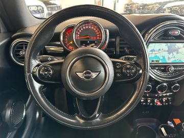 MYAUTOCENTER – Gebraucht- und Jahreswagen mit Werkstattservice in Pfaffenhofen MINI COOPER_SD *PANO*TEMPO*PDC*2-ZONEN*SPORT*